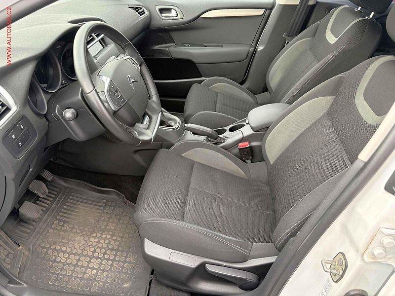 Citroën C4 (2016) 1.6HDi, ČR, AC, park.asist - fotka 9 z 16