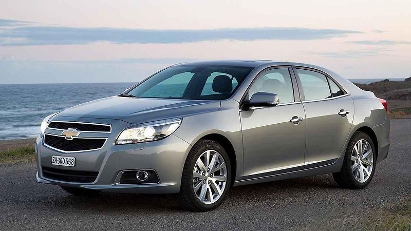 Peugeot 607.