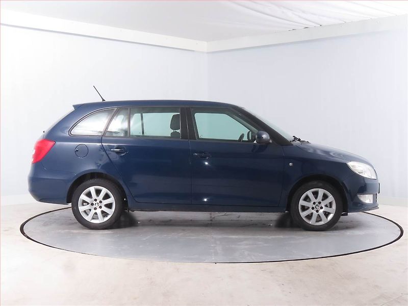 Škoda Fabia (2014) Elegance 1.2 TSI, Serv.kniha - fotka 6 z 14