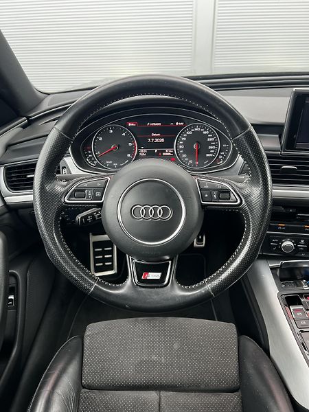 Audi A6 3.0TDI 200kW Quattro S-Line TZ - fotka 8 z 27