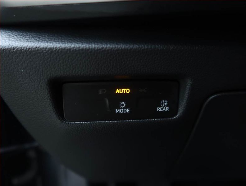 Škoda Superb (2025) 2.0 TDI, SELECTION, DPH - fotka 16 z 27