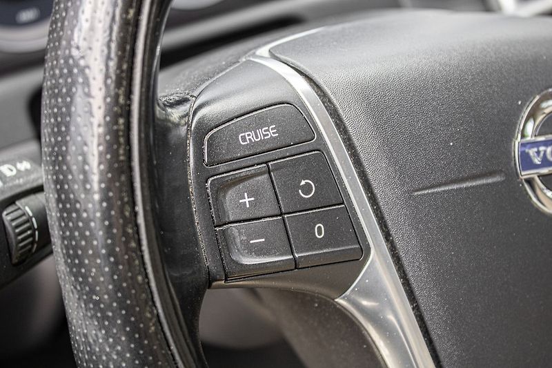 Volvo XC60 - fotka 15 z 28