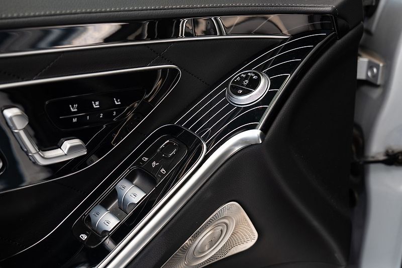 Mercedes-Benz Třídy S d Long 4MATIC - fotka 22 z 31