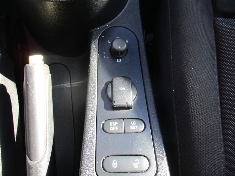 Seat Leon 1,9 TDI FR, aut. klima, 125kw, - fotka 19 z 31