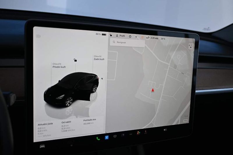 Tesla Model Y (2022) Long Range Dual Motor AWD 94% - fotka 16 z 44