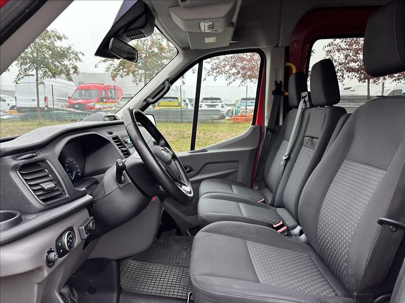 Ford Transit 2,0 EcoBlue Mhev 96kW K.Van L3 - fotka 21 z 36