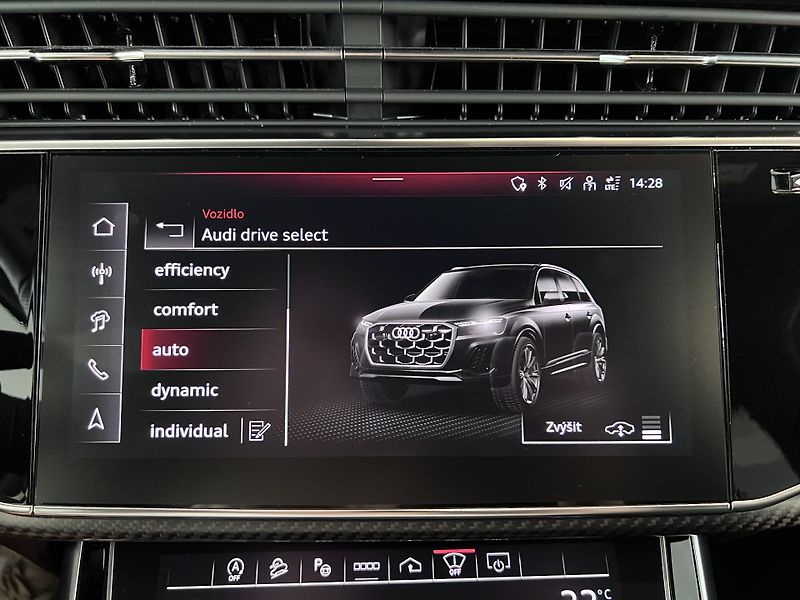 Audi SQ7 Ceramic Exclusive B&O FullSpec - fotka 28 z 33