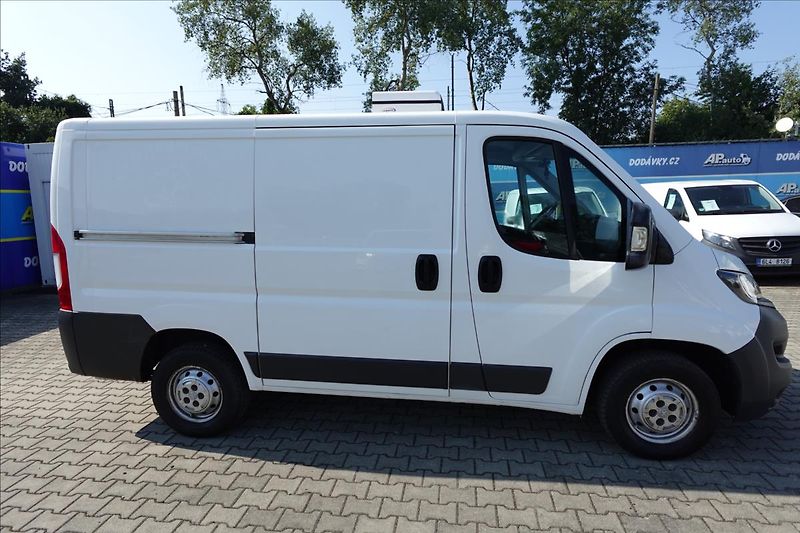 Peugeot Boxer 2,0 HDI  L1H1 CHLAĎÁK KLIMA - fotka 6 z 24