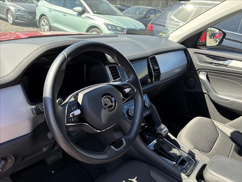 Škoda Kodiaq 2,0 TDI,EL.KUFR,MATRIX-BEAM - fotka 9 z 35