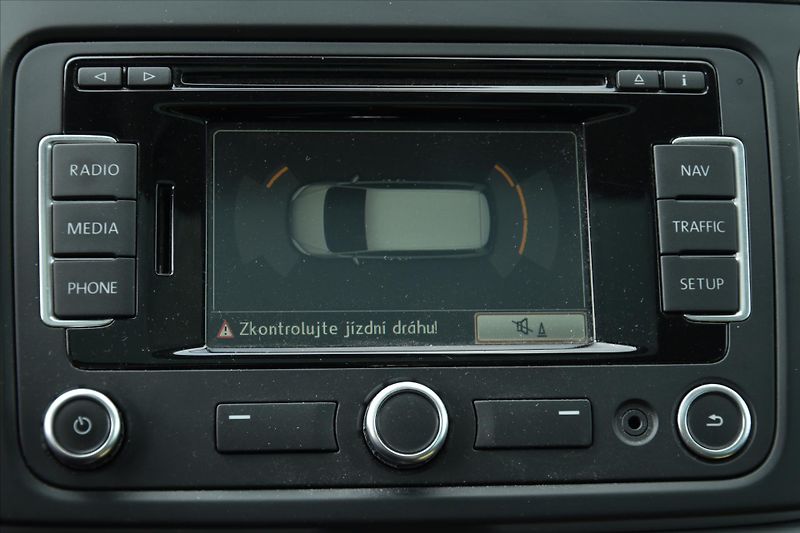 Volkswagen Sharan 1.4 TSI 110kW DSG HIGHLINE - fotka 19 z 28