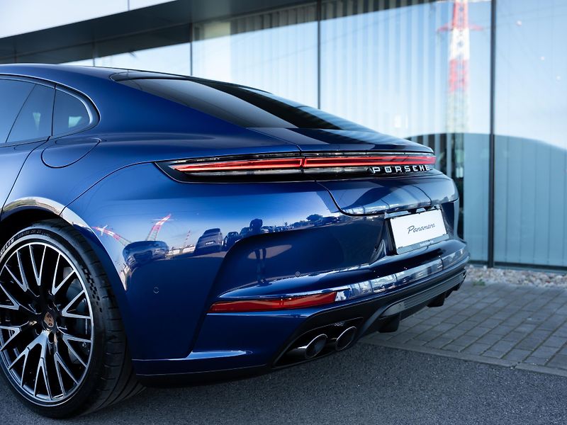 Porsche Panamera 4 E-Hybrid - fotka 6 z 15
