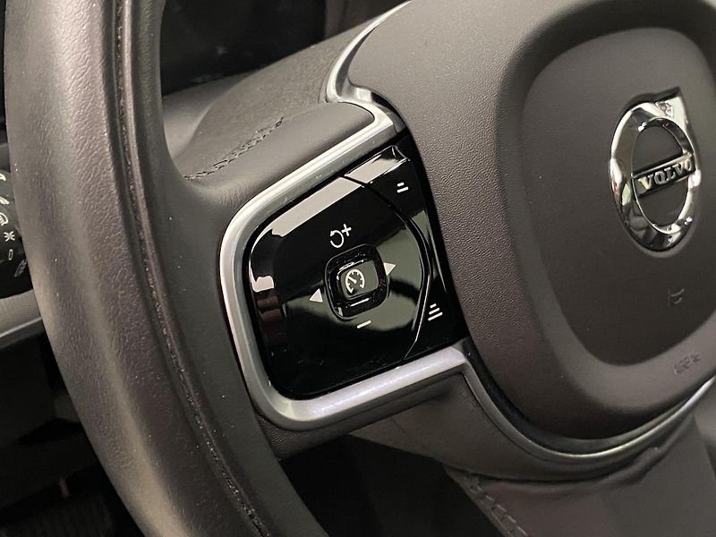 Volvo XC90 T6 AWD INSCRIPTION REZERVACE - fotka 19 z 51