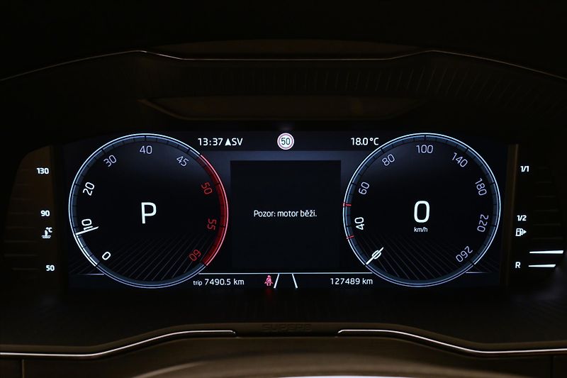Škoda Superb 2,0 TDI 147 kW DSG 4x4 STYLE Z - fotka 16 z 32