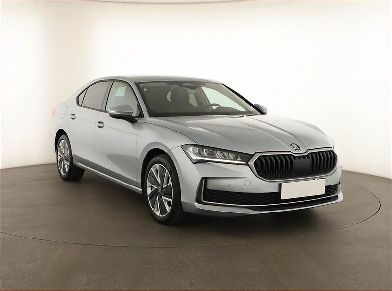 Škoda Superb (2025) 2.0 TDI, Selection, Navigace - fotografie inzerátu