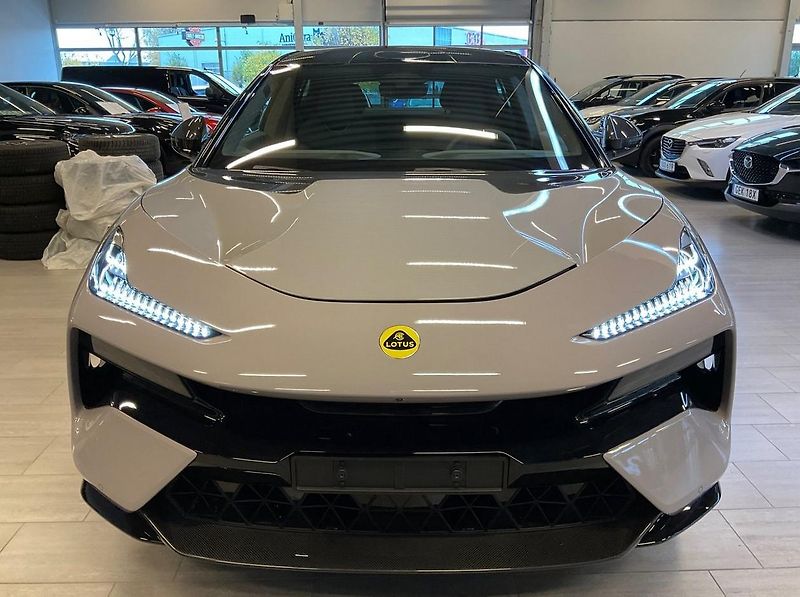 Lotus Ostatní Eletre R 918hp 112kWh AWD Pano - fotka 2 z 17