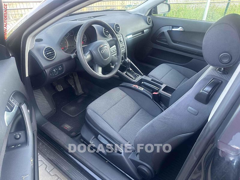 Audi A3 (2007) 1.9 TDi, AC - fotka 3 z 3