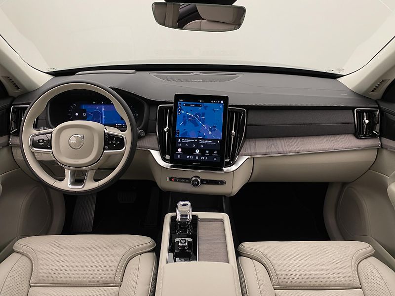 Volvo XC90 (2026) T8 AWD Plug-in BRIGHT PLUS 7m - fotka 2 z 70