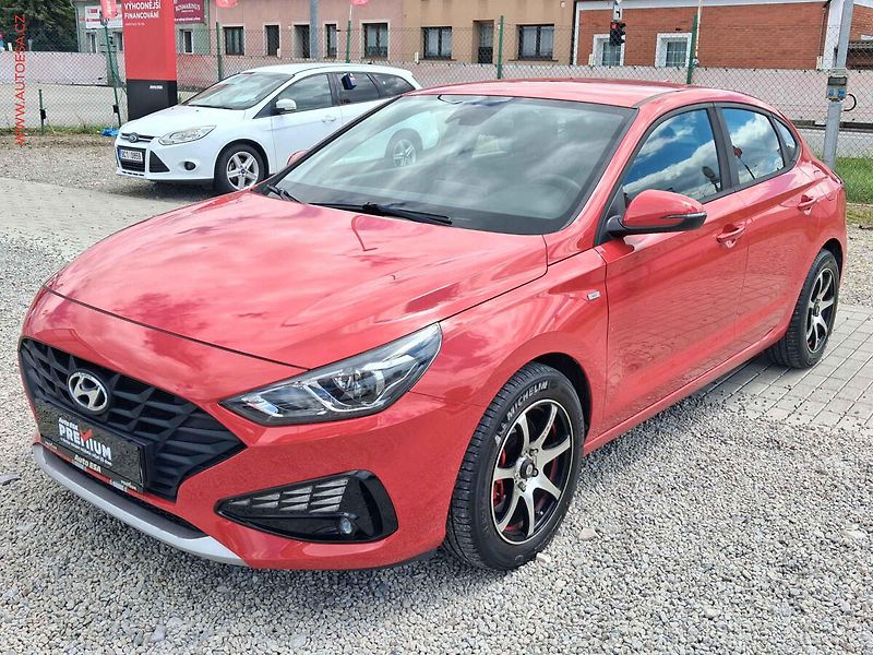 Hyundai i30 (2020) 1.5 T-GDi, 1.maj,ČR, AC, TZ - fotka 3 z 24