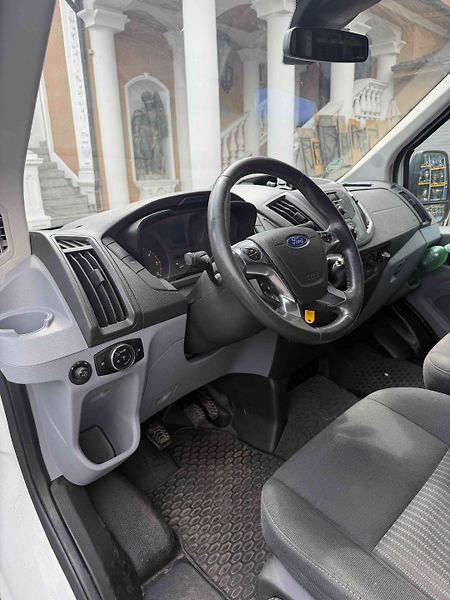 Ford Transit (2015) Transit BUS 9 míst - fotka 3 z 10