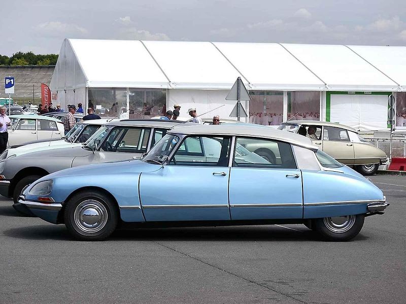 Citroën DS v celé své kráse. Foto: Wikimedia Commons, Johannes Maximilian, GDFL 1.2