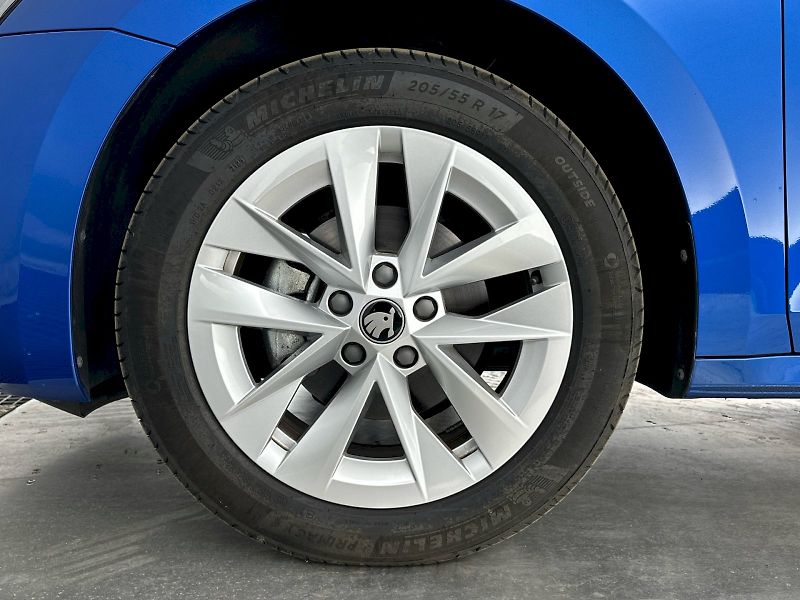 Škoda Octavia (2025) Combi 1.5TSI 85kW Top Selectio - fotka 32 z 32