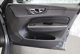 Volvo XC60 2,0 B4 AWD CZ PŮVOD - náhled 9