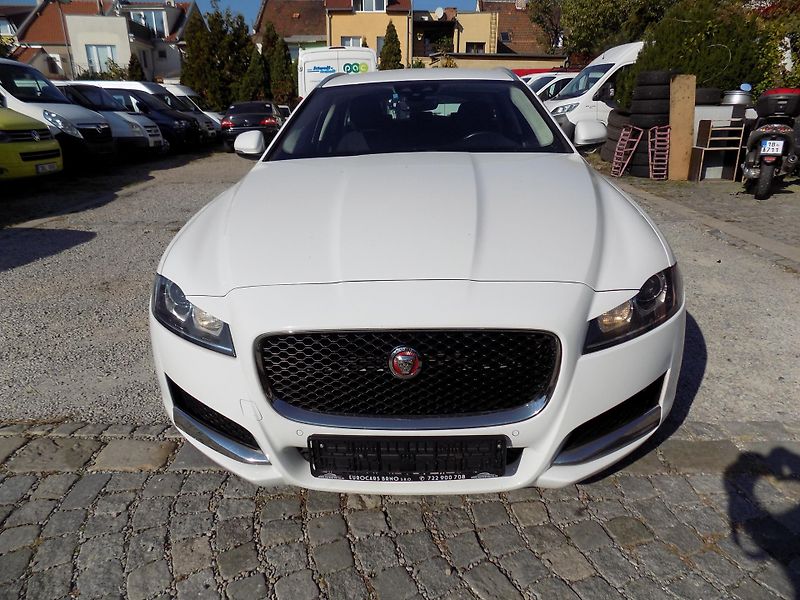 Jaguar XF 20D 132 KW  - fotka 3 z 36
