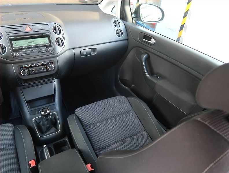 Volkswagen Golf Plus (2009) 1.4 TSI - fotka 8 z 14