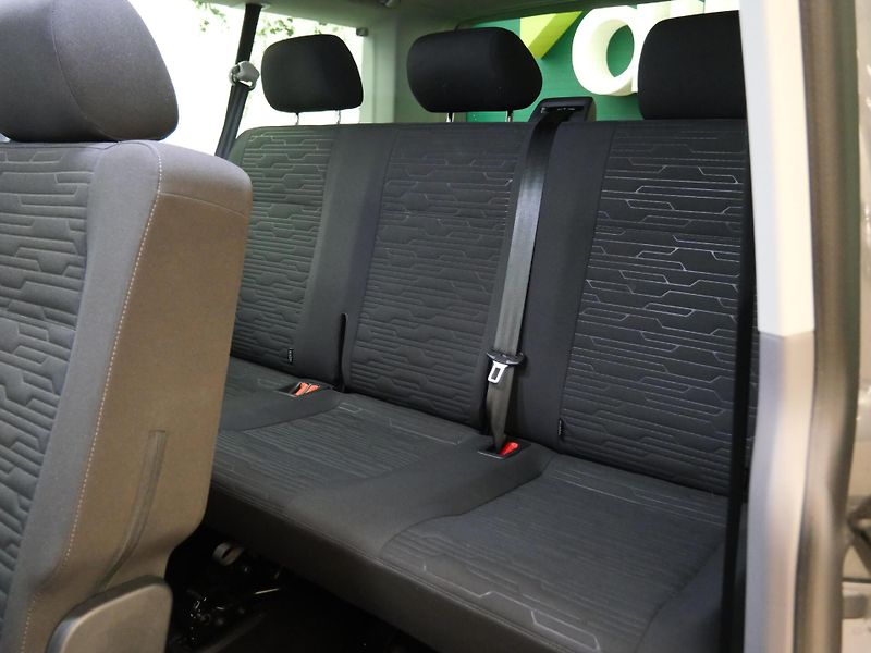 Volkswagen Caravelle - fotka 25 z 27