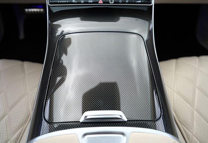 Mercedes-Benz Třídy S S 400d Long 4Matic AMG/ČR/DPH - fotka 35 z 44