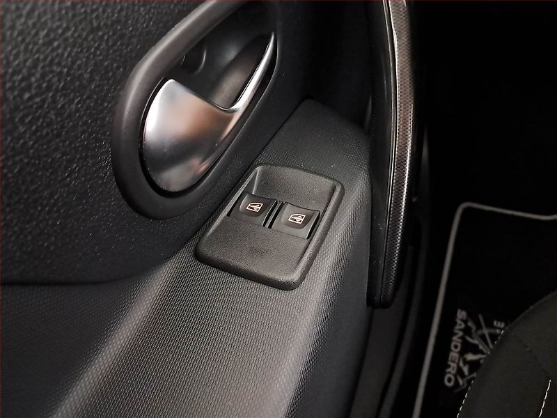 Dacia Sandero (2017) Arctica 0.9 TCe, Serv.kniha - fotka 15 z 15