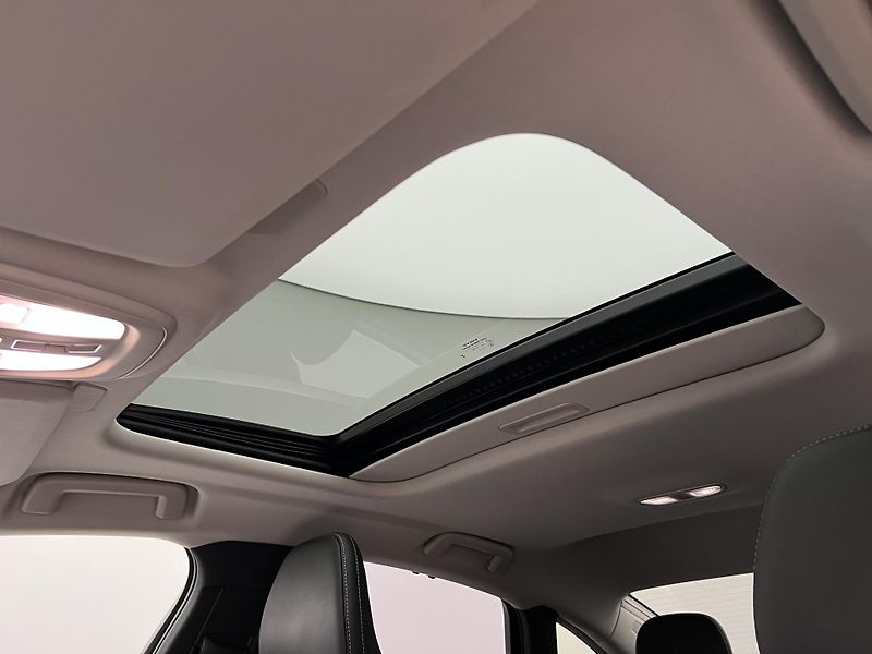 Volvo S90 B5 AWD ULTIMATE BRIGHT AUT - fotka 19 z 47