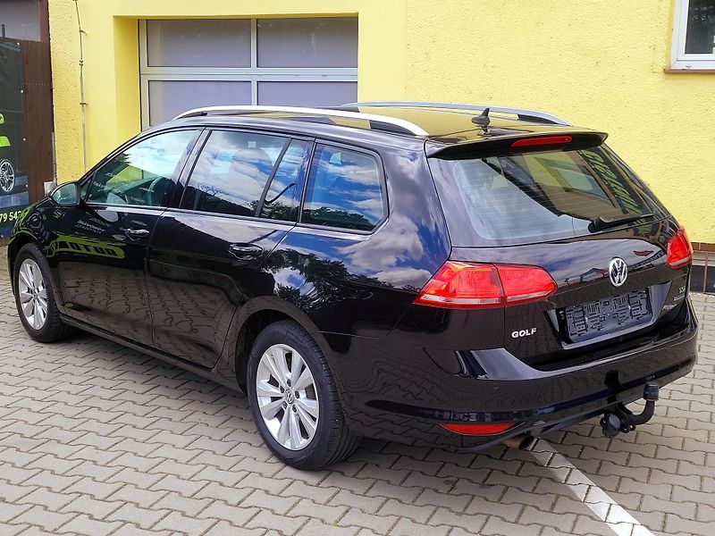 Volkswagen Golf 1,2TSi *SERV.KNIHA*            - fotka 11 z 45