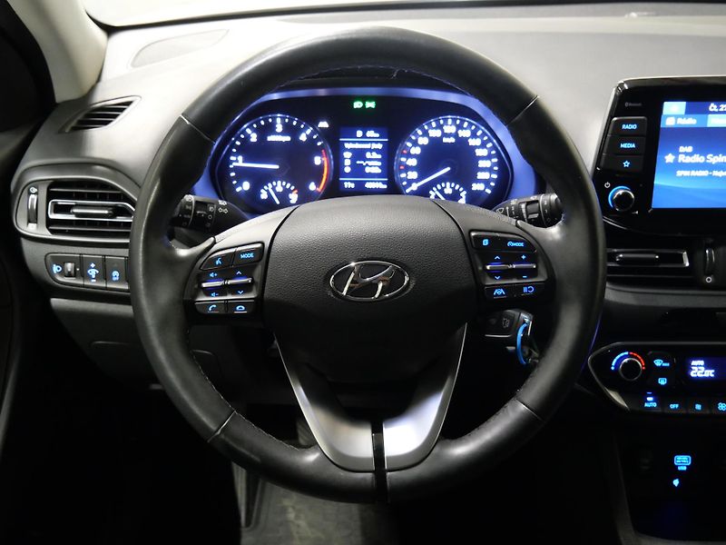 Hyundai i30 - fotka 18 z 26