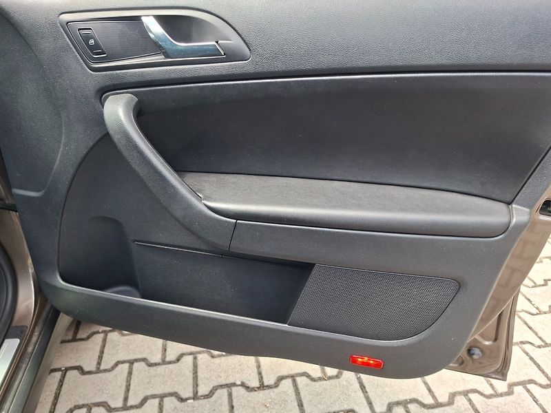Škoda Yeti (2015) 2.0TDI 81kW 4X4 OUTDOOR -1.MAJ - fotka 18 z 35