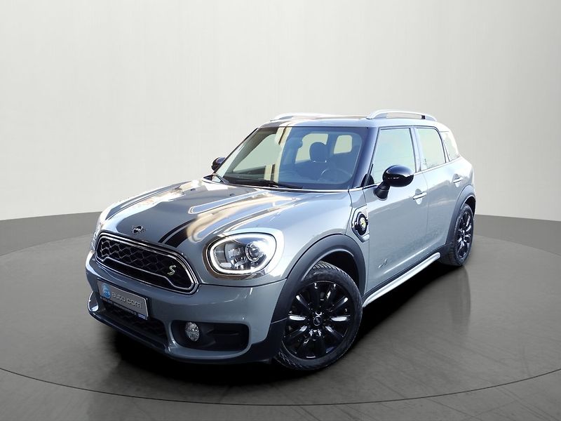 Mini Countryman Cooper 1.5 SE ALL4 A/T Hybrid - fotka 32 z 32