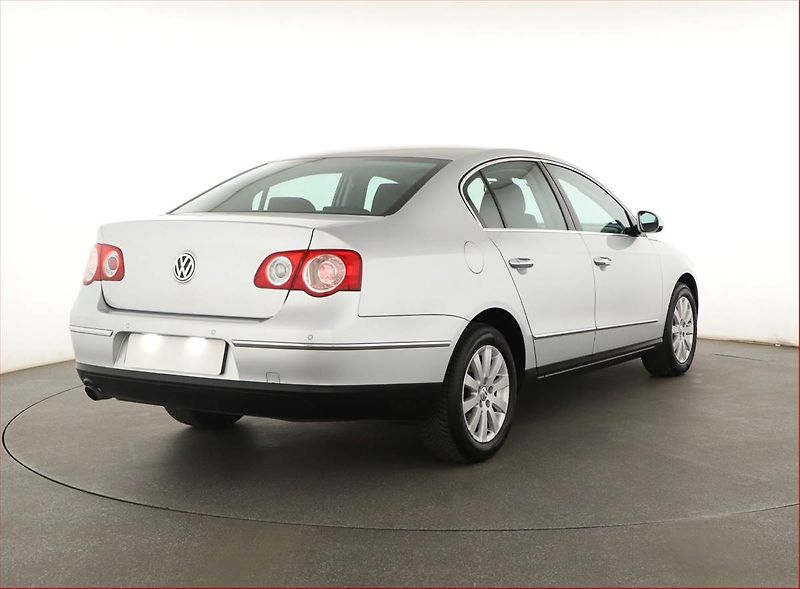 Volkswagen Passat (2009) 1.4 TSI, Tempomat - fotka 5 z 15