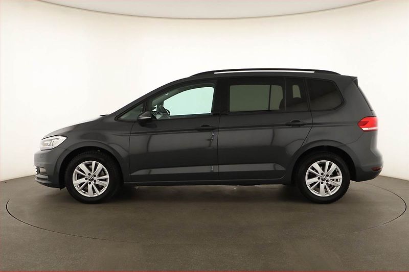 Volkswagen Touran (2023) Comfortline 1.5 TSI - fotka 3 z 20