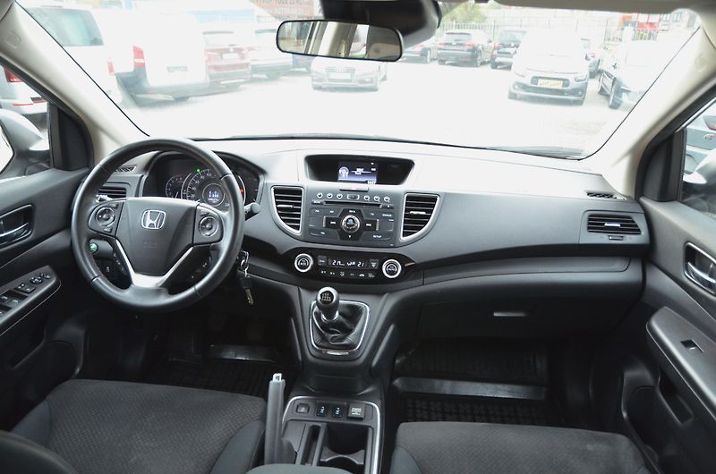 Honda CR-V (2017) 2.0i-VTEC 4x4 1.MAJ./ 88.700km - fotka 17 z 39