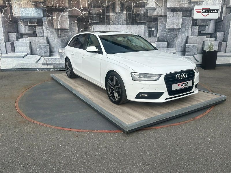 Audi A4 (2012) 2.0TDi,105KW,VYHŘ.SED.,TEMP. - fotka 1 z 27