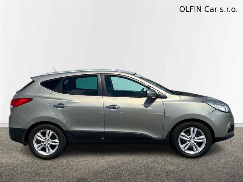 Hyundai ix35 1,7 CRDi 85kW STYLE - fotka 3 z 25
