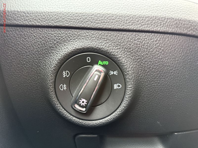 Škoda Superb (2019) 2.0TDi, 2.maj,ČR, DSG, STK10 - fotka 12 z 22