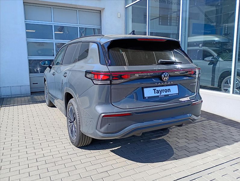 Volkswagen Tayron (2026) 1,5 150kW eHybrid  People - fotka 7 z 15