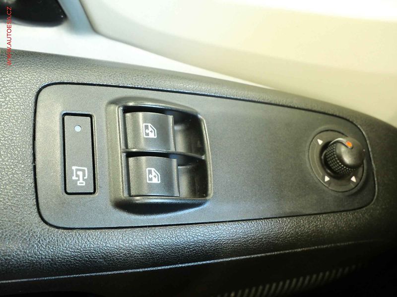 Peugeot Boxer (2012) 2.2HDi L1H1 - fotka 12 z 17