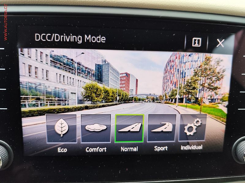 Škoda Octavia (2019) 2.0 TDi 4x4, ČR, DSG, LED - fotka 15 z 28