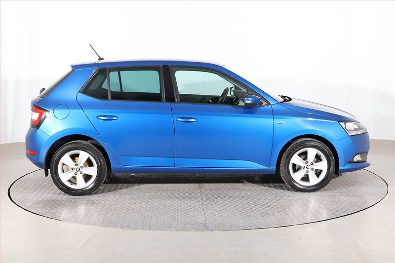 Škoda Fabia (2018) Extra 1.0, Serv.kniha - fotka 6 z 22