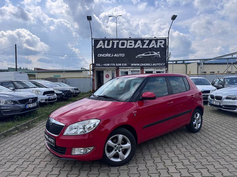 Škoda Fabia (2011) 1,2 TSI 63 KW KM STK - fotka 1 z 49