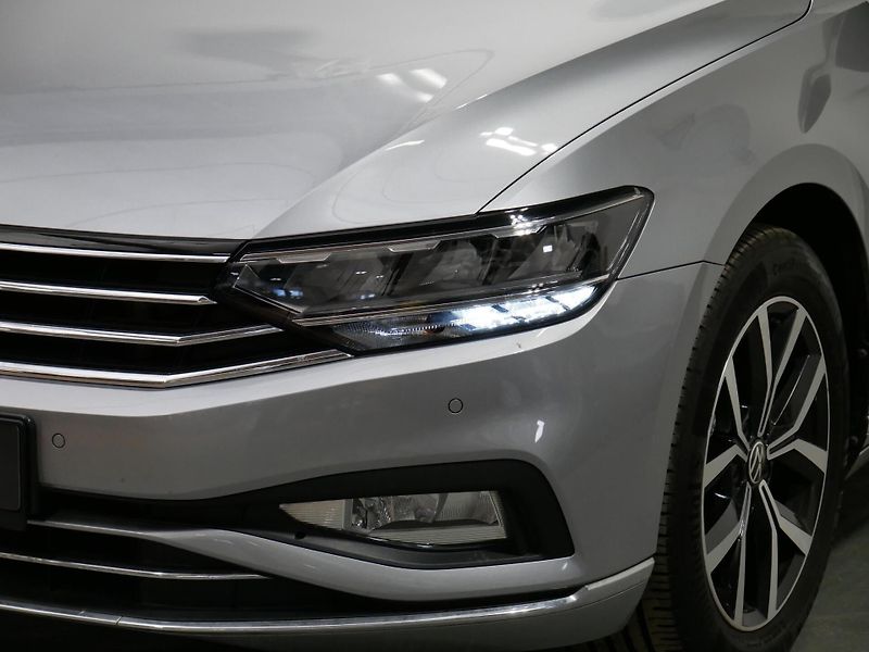 Volkswagen Passat - fotka 25 z 25