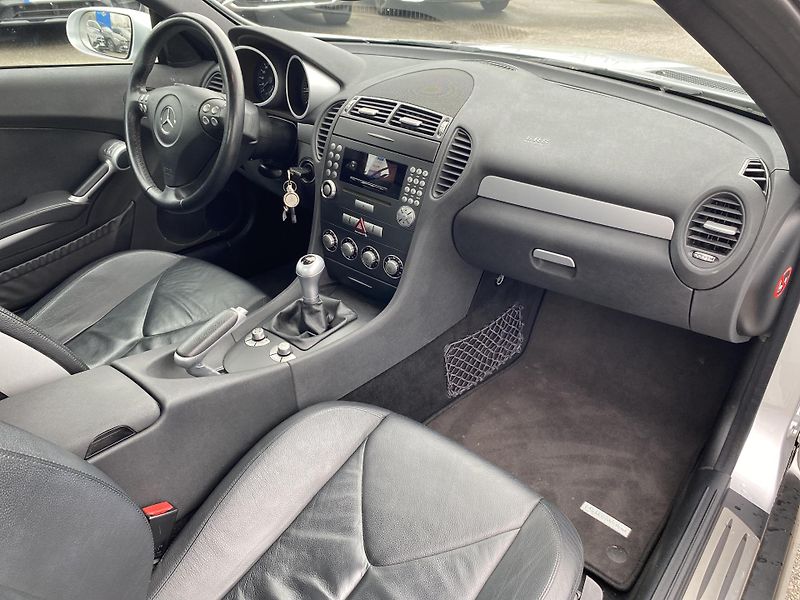 Mercedes-Benz SLK 200 KOMPRESSOR - fotka 11 z 19