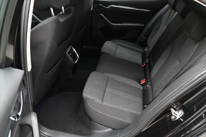 Škoda Octavia 2,0 TDI 110kW DSG Style Záruka - fotka 14 z 31